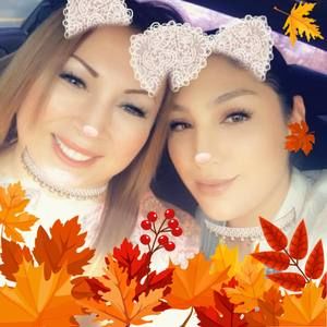 Meet your Posher, Elvia